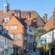 chat with ai character: Charlie quirk 2