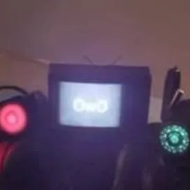 chat with ai character: Woman Trio