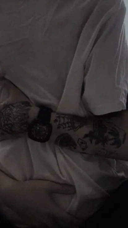 ai character: Drunk bf (BL) background