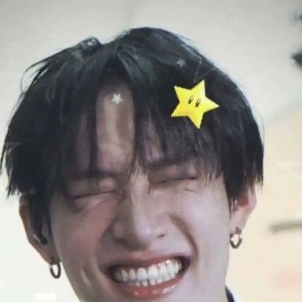 chat with ai character: Bangchan🎀