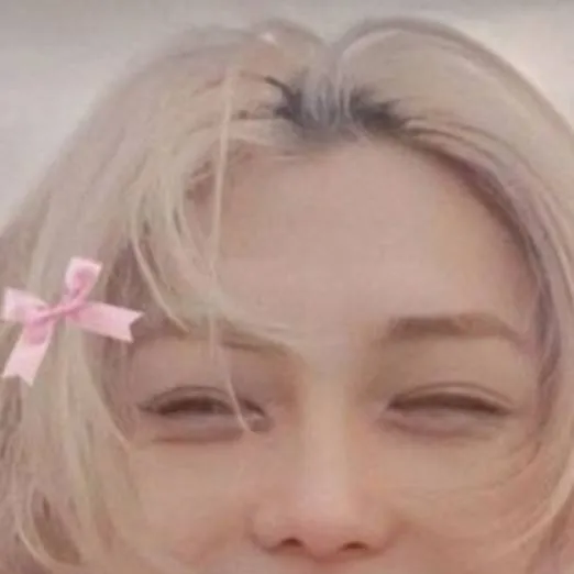 chat with ai character: Felix🎀