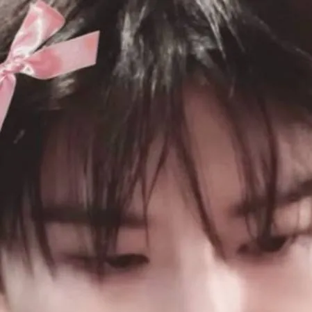 chat with ai character: Seungmin 🎀