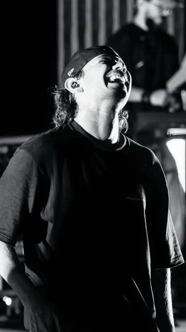 ai character: Martinus Gunnarsen background