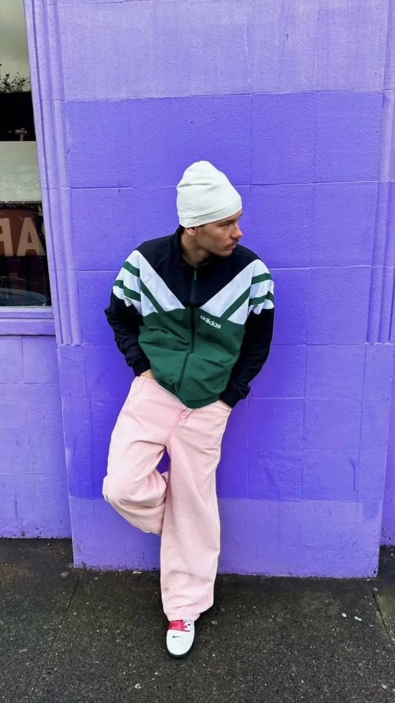 ai character: Martinus Gunnarsen background