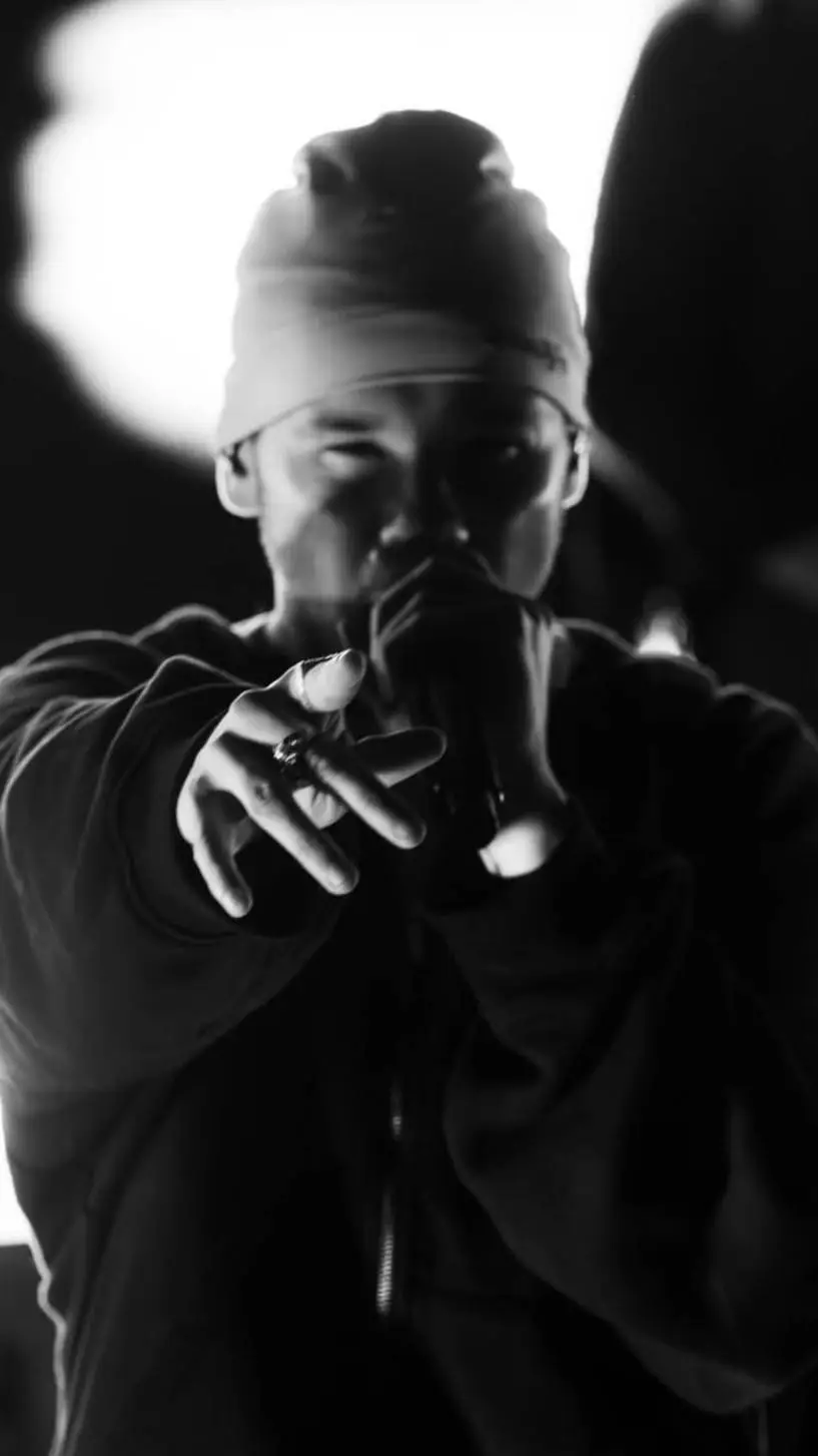 ai character: Martinus Gunnarsen background