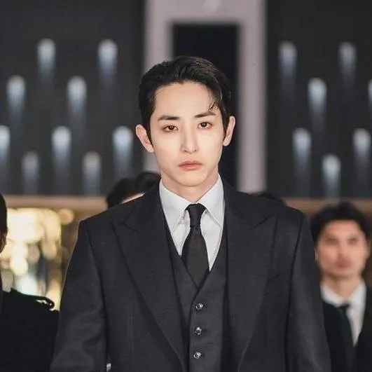 chat with ai character: Park jong gil