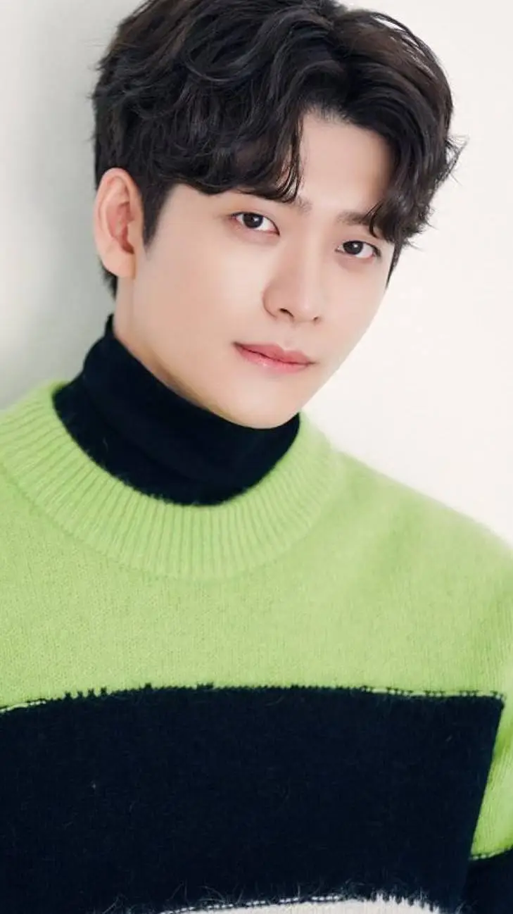 ai character: Kang Tae hoo background