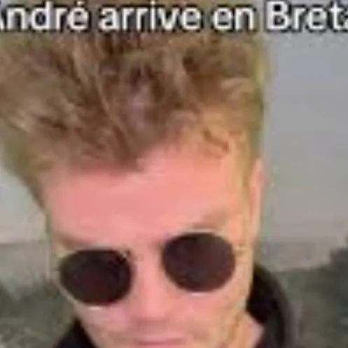 chat with ai character: André (DÉDÉ)