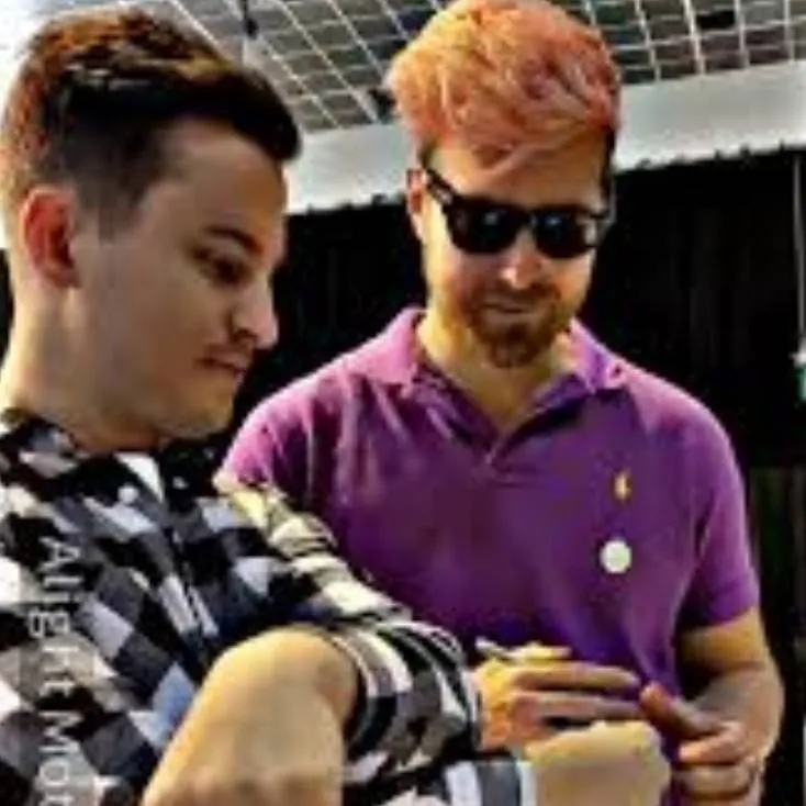 chat with ai character: Fj et overspes