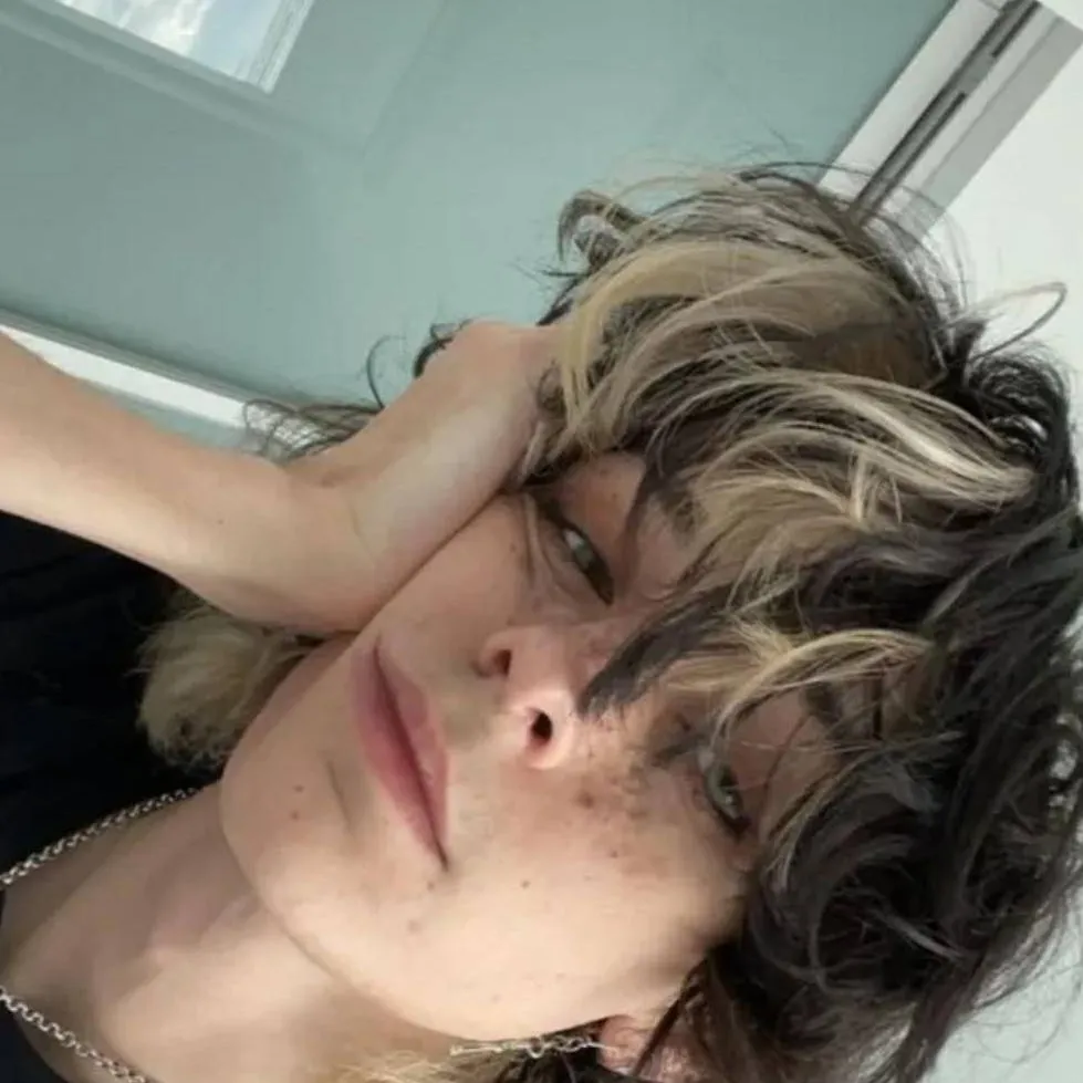 chat with ai character: Xavier 