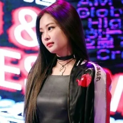 chat with ai character: Jennie 
