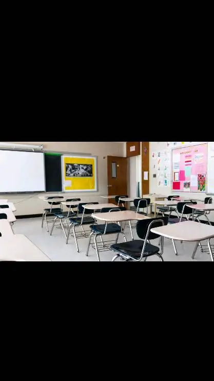 ai character: classroom pick me🙄 background