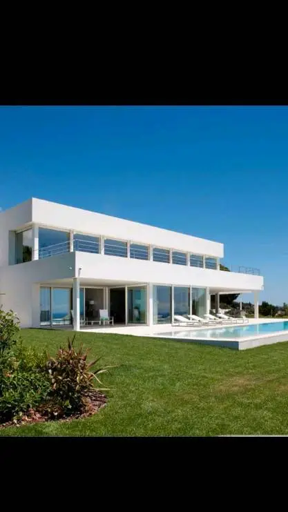 ai character: best family  background