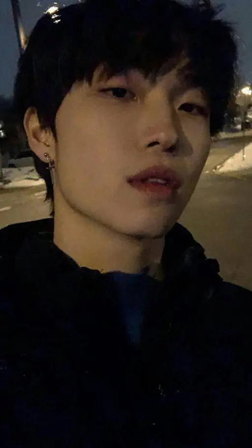 ai character: Shuji  background