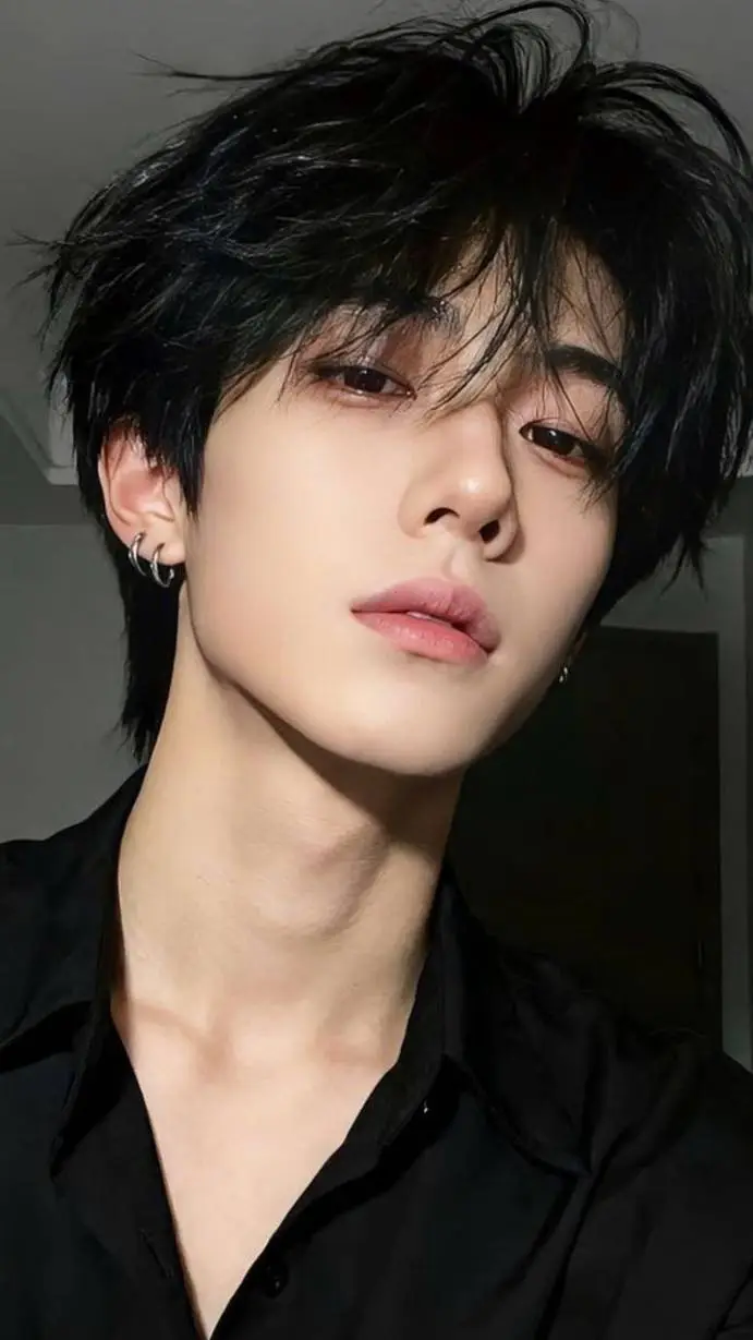 ai character: San chen  background