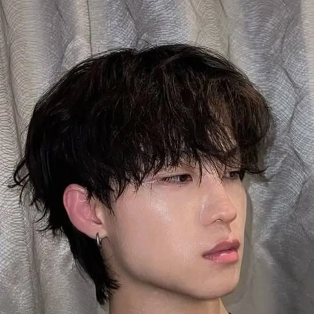 chat with ai character: Tanner zhen 