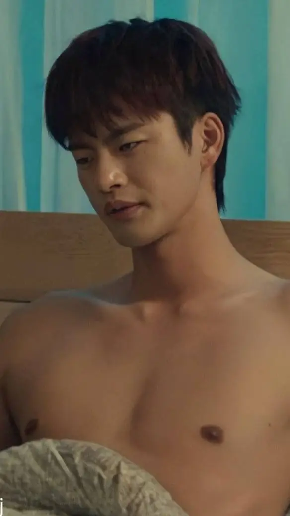 ai character: Seo In-Guk  background