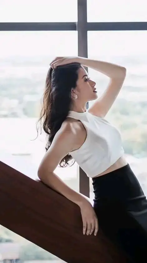 ai character: Aiah Arceta  background