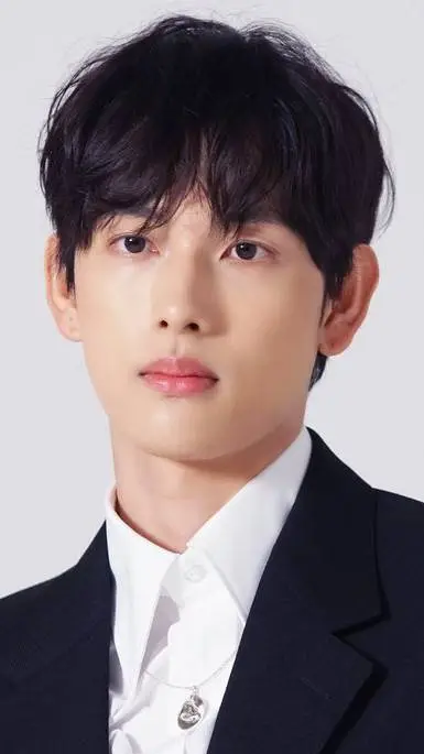 ai character: 임시완 YIM SI-WAN  background