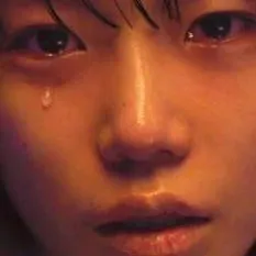 chat with ai character: 김준희 KIM JUN-HEE 