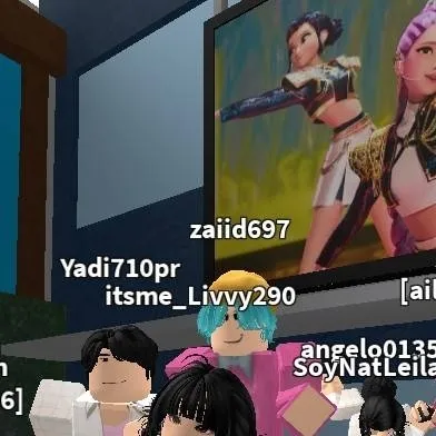 chat with ai character: Friend Group