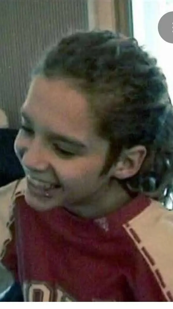 ai character: tom kaulitz as kid background