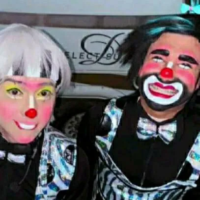 chat with ai character: los mesmo show