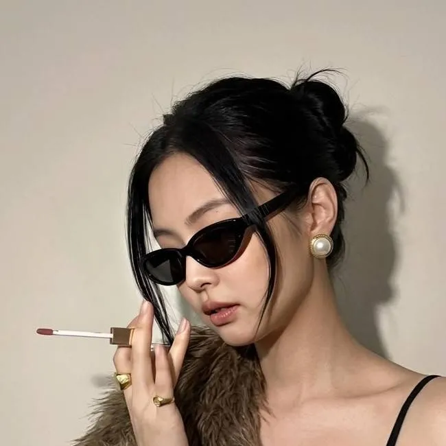 chat with ai character: Jennie|WLW 