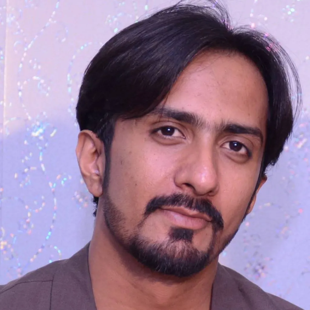 chat with ai character: Maan