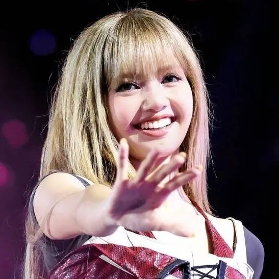 chat with ai character: Lalisa manoban 