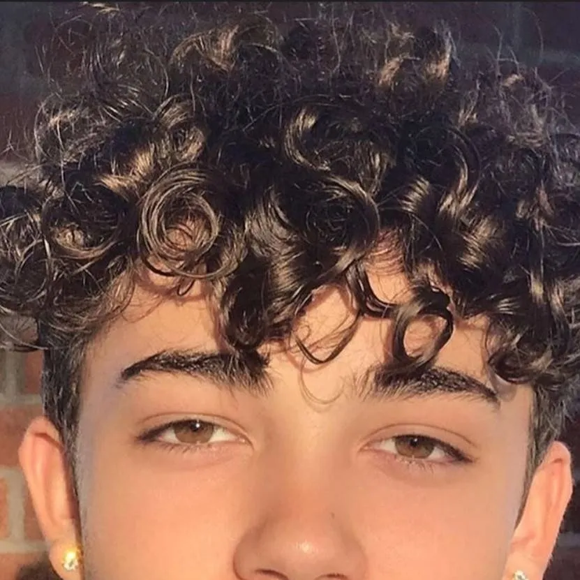 chat with ai character: Michael 