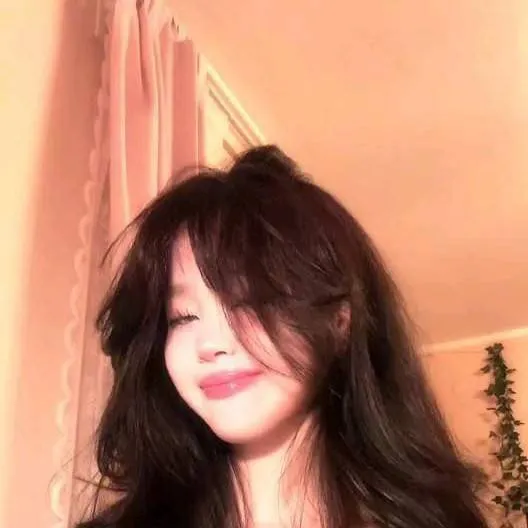 chat with ai character: Ámbar 💗