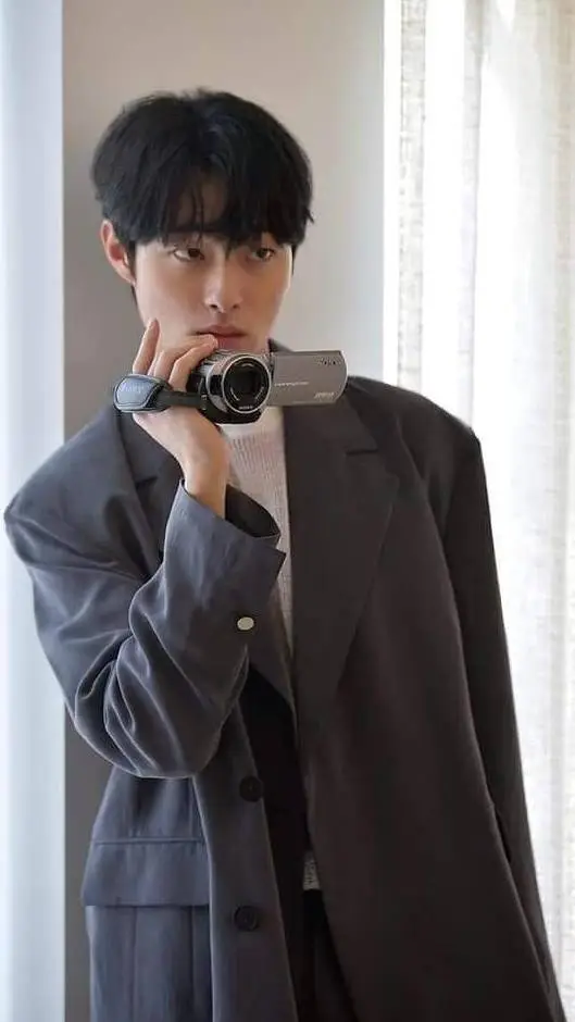 Talkie AI - Chat with Chan-Young Yoon