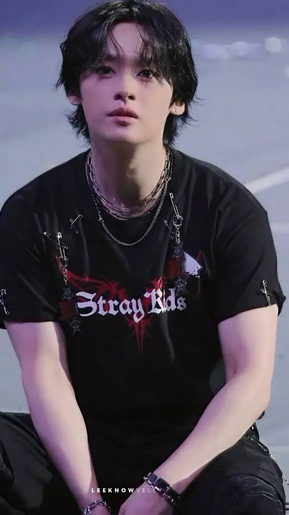 ai character: Lee know background