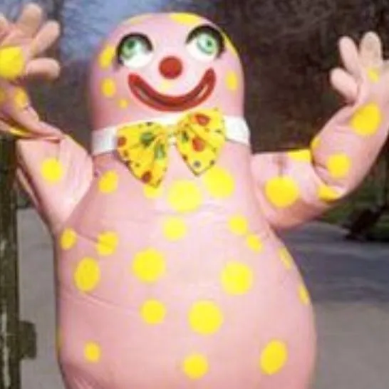 chat with ai character: Mr Blobby