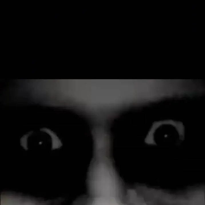 chat with ai character: Horror