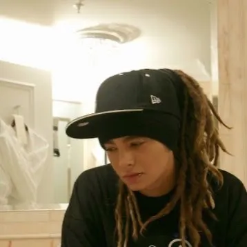 chat with ai character: Tom Kaulitz!! 