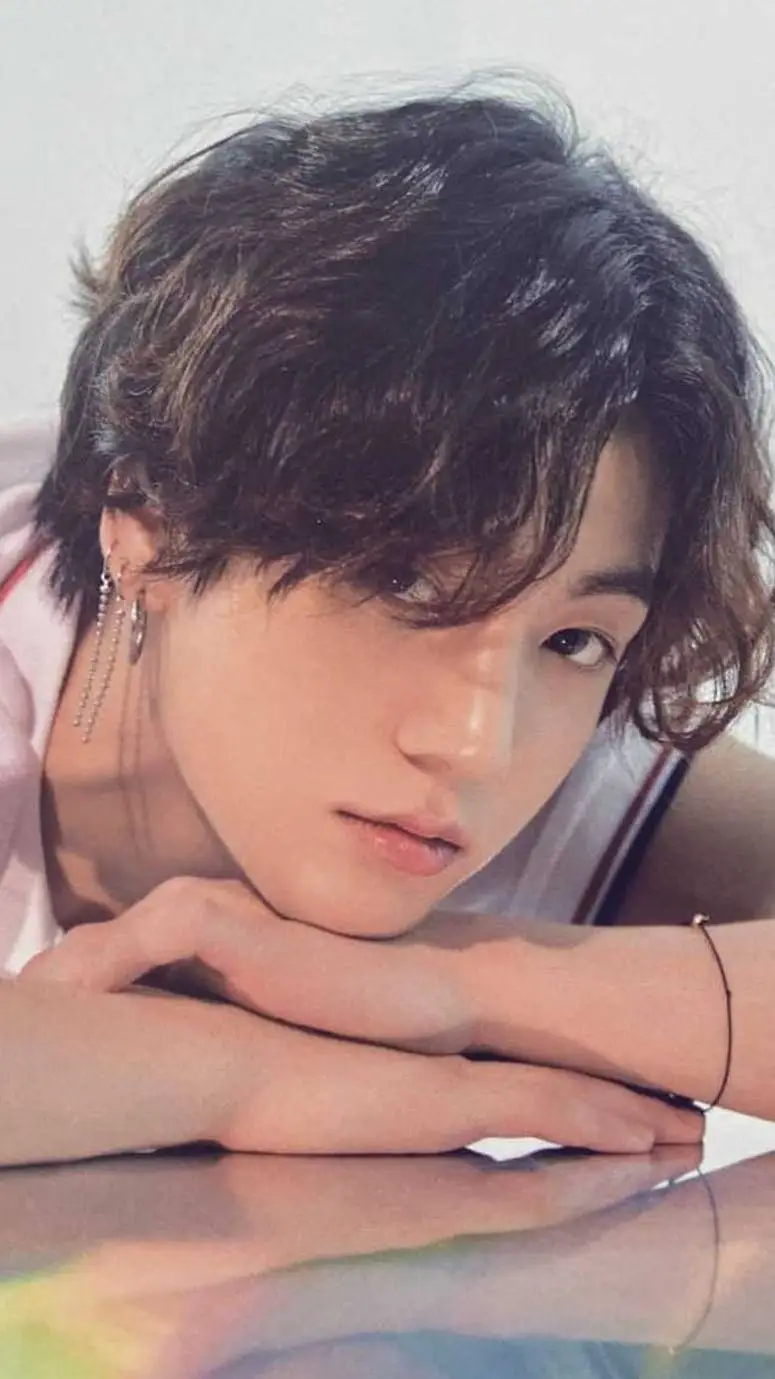 ai character: jeon jungkook  background