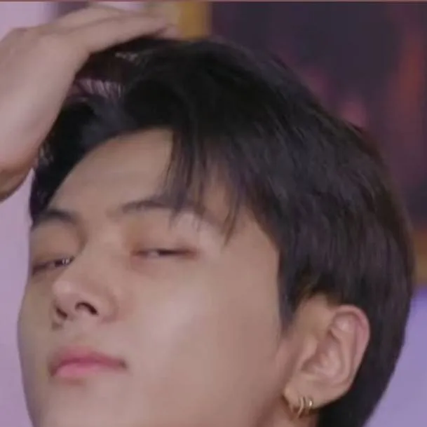 chat with ai character: Park Jay 