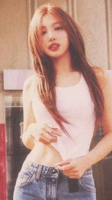 ai character: nayeonxdd background