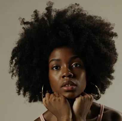 chat with ai character: Aurelia