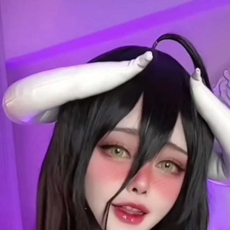 chat with ai character: Génesis 