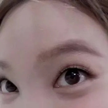 chat with ai character: Nayeli Le gustas