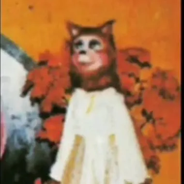 chat with ai character: Little Queen