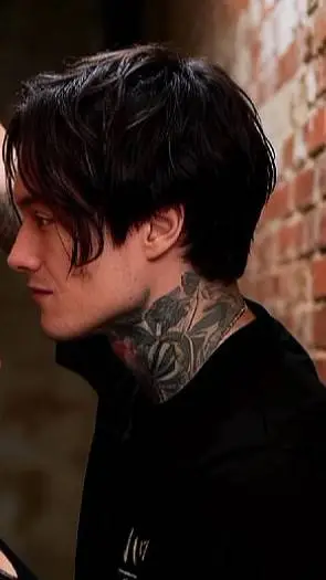 ai character: Noah background