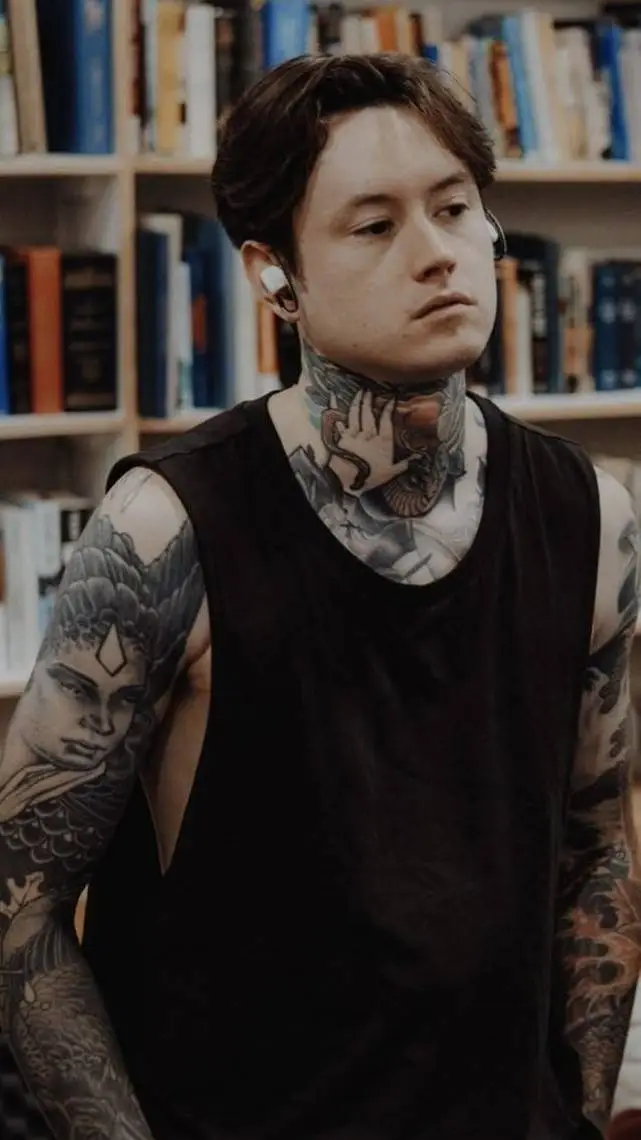 Talkie AI - Chat with Noah Sebastian