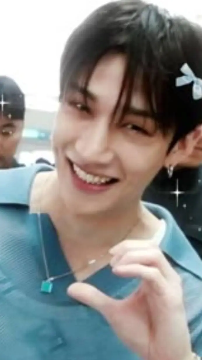 ai character: bangchan hyun~ background