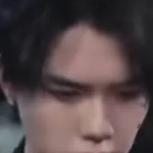 chat with ai character: Mike