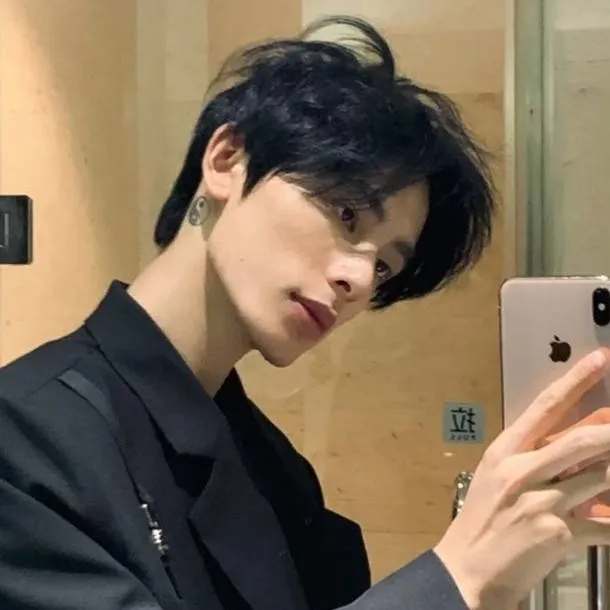 chat with ai character: Fellipe