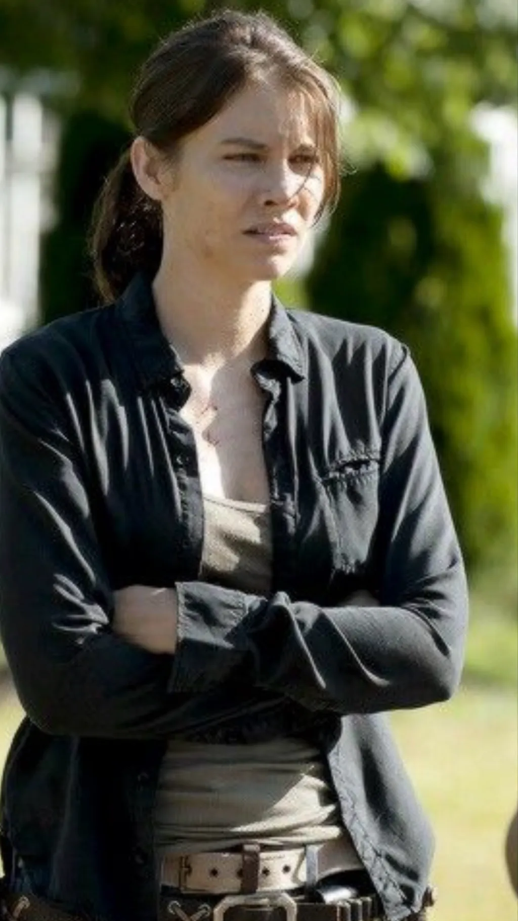 ai character: ￼Maggie Rhee  background